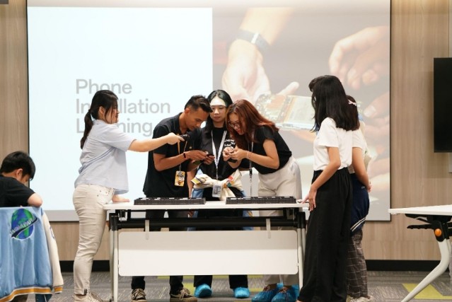 OPPO Buka Pintu Pabrik untuk Generasi Muda: Menampilkan Proses Produksi Berteknologi Canggih dan Fasilitas&nbsp;Modern